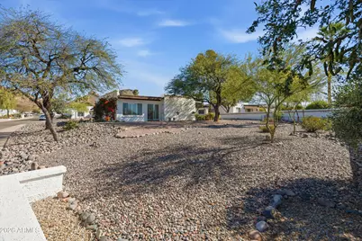 1301 E Canterbury Drive, Phoenix, AZ 85022 - Photo 31