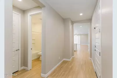 1219 E Glass Lane, Phoenix, AZ 85042 - Photo 3