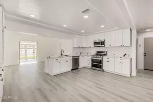 1647 W Villa Rita Dr, Phoenix, AZ 85023 - Photo 9