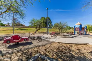 842 E Stacey Ln, Tempe, AZ 85284 - Photo 53