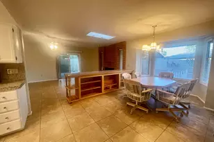 508 E Angela Dr, Phoenix, AZ 85022 - Photo 15