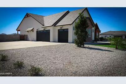 22705 W Passeo Way, Buckeye, AZ 85326 - Photo 7