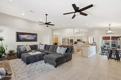 7228 W Eugie Avenue, Peoria, AZ 85381 - Photo 3