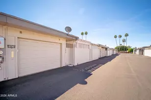 10874 W Coggins Dr, Sun City, AZ 85351 - Photo 19
