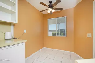 10874 W Coggins Dr, Sun City, AZ 85351 - Photo 11