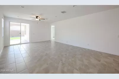 17363 W Gray Fox Trail, Surprise, AZ 85387 - Photo 5