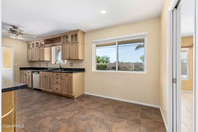 10637 W Caron Drive, Sun City, AZ 85351 - Photo 15