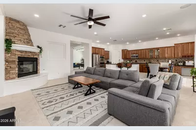 2225 E San Carlos Place, Chandler, AZ 85249 - Photo 7