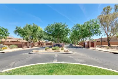 2225 E San Carlos Place, Chandler, AZ 85249 - Photo 45