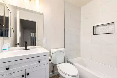 522 W Blackhawk Drive #3, Phoenix, AZ 85027 - Photo 15