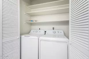 522 W Blackhawk Dr, Phoenix, AZ 85027 - Photo 21