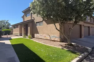 705 W Queen Creek Rd, Chandler, AZ 85248 - Photo 1