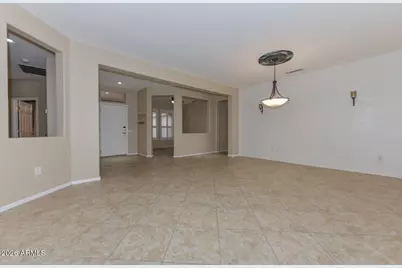 16361 W Willow Creek Lane, Surprise, AZ 85374 - Photo 17