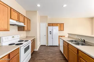 6842 N 81st Dr, Glendale, AZ 85303 - Photo 5