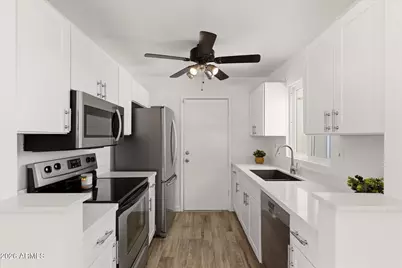 4208 E Carson Road, Phoenix, AZ 85042 - Photo 9