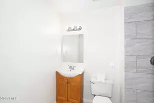 7541 N 35th Dr, Phoenix, AZ 85051 - Photo 17