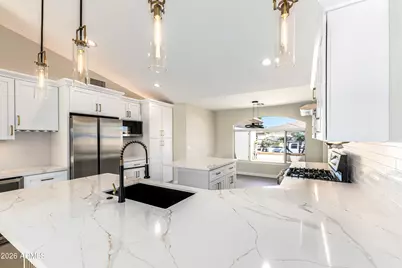 15055 W Catalina Drive, Goodyear, AZ 85395 - Photo 7