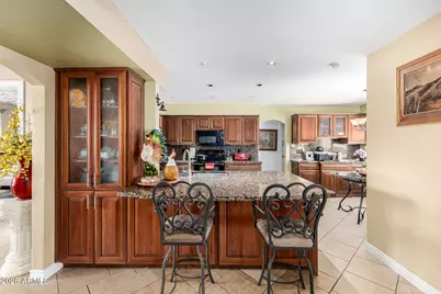 11051 N 44th Court, Phoenix, AZ 85028 - Photo 11