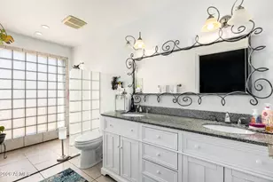 11051 N 44th Ct, Phoenix, AZ 85028 - Photo 15