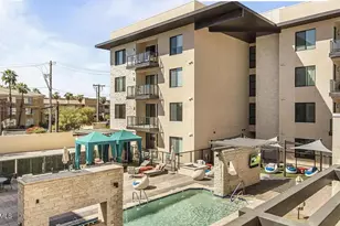 7300 E Earll Dr, Scottsdale, AZ 85251 - Photo 29