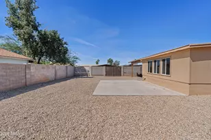 2045 W Corrine Dr, Phoenix, AZ 85029 - Photo 21