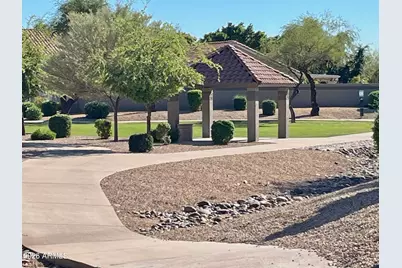 7439 W Crest Lane, Glendale, AZ 85310 - Photo 5