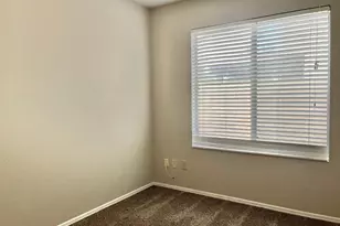 7439 W Crest Ln, Glendale, AZ 85310 - Photo 17