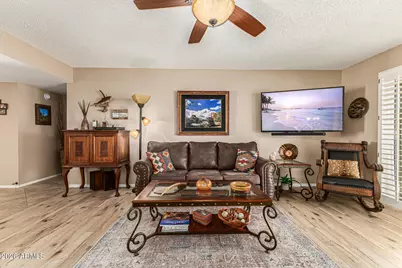 19122 N 98th Lane, Peoria, AZ 85382 - Photo 7