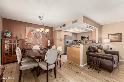 19122 N 98th Lane, Peoria, AZ 85382 - Photo 5