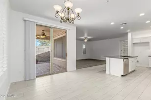 29542 N 126th Ln, Peoria, AZ 85383 - Photo 7