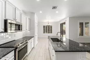 29542 N 126th Ln, Peoria, AZ 85383 - Photo 9