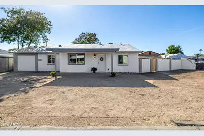 3030 N 38th Drive, Phoenix, AZ 85019 - Photo 1