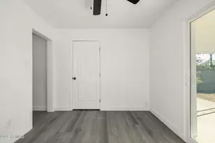 3030 N 38th Dr, Phoenix, AZ 85019 - Photo 21