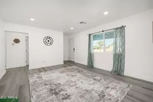 3030 N 38th Dr, Phoenix, AZ 85019 - Photo 5