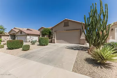 21563 N Greenway Road, Maricopa, AZ 85138 - Photo 9
