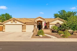 2053 S Red Rock Ct, Gilbert, AZ 85295 - Photo 3