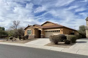 23130 N 40th Pl, Phoenix, AZ 85050 - Photo 3