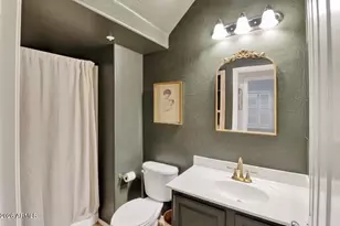 3081 E Camellia Dr, Gilbert, AZ 85296 - Photo 9