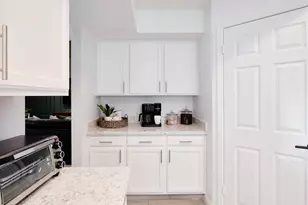 10367 E Wood Dr, Scottsdale, AZ 85260 - Photo 39