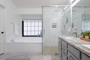 10367 E Wood Dr, Scottsdale, AZ 85260 - Photo 17