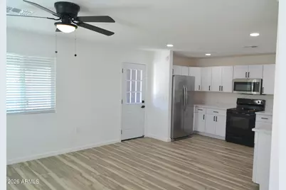 44 N Mountain Road #Apt 1, Apache Junction, AZ 85120 - Photo 5