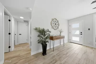 8448 E Cambridge Avenue, Scottsdale, AZ 85257 - Photo 7