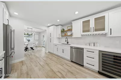 8448 E Cambridge Avenue, Scottsdale, AZ 85257 - Photo 13