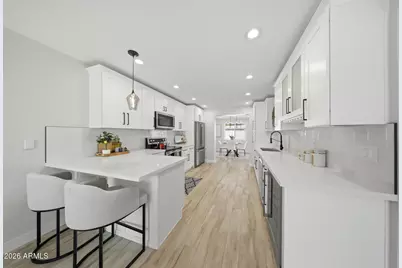 8448 E Cambridge Avenue, Scottsdale, AZ 85257 - Photo 9