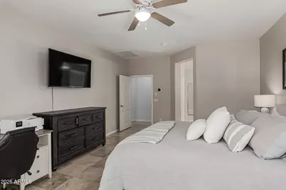 25202 N 41st Drive, Phoenix, AZ 85083 - Photo 17