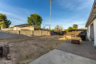 2626 W Northview Ave, Phoenix, AZ 85051 - Photo 17