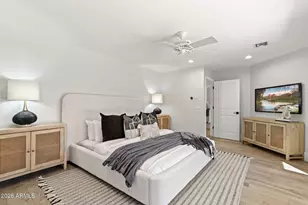 5231 N 42nd Pl, Phoenix, AZ 85018 - Photo 17