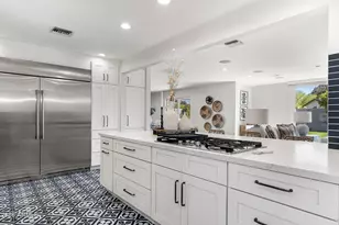 5231 N 42nd Pl, Phoenix, AZ 85018 - Photo 15