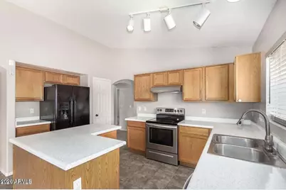 126 S 228th Drive, Buckeye, AZ 85326 - Photo 5