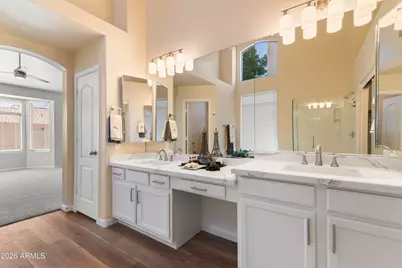10023 E Janice Way, Scottsdale, AZ 85260 - Photo 17